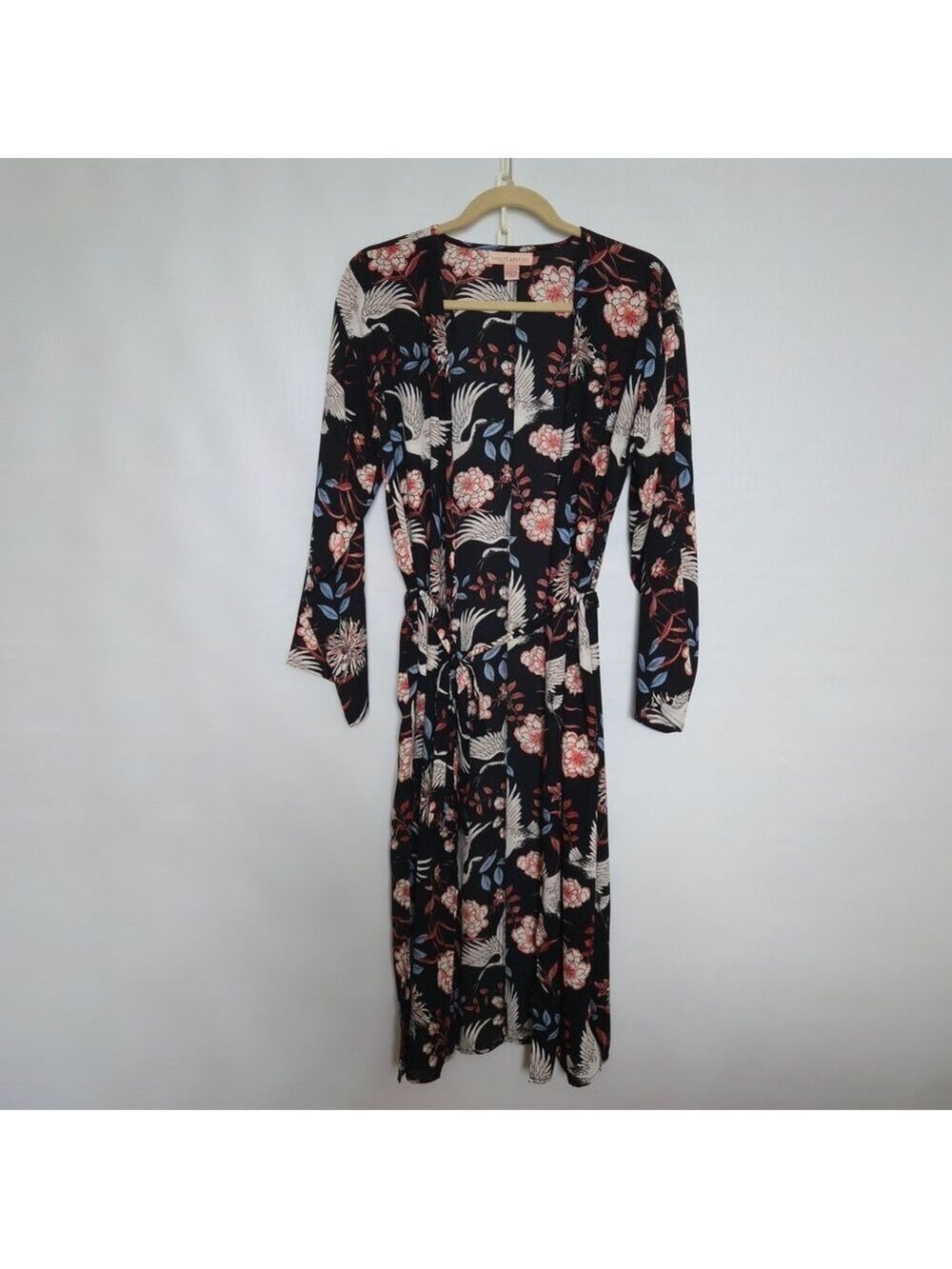 BAND OF GYPSIES KIMONO ROBE FLORAL BIRDS BLACK WHITE SIZE SMALL